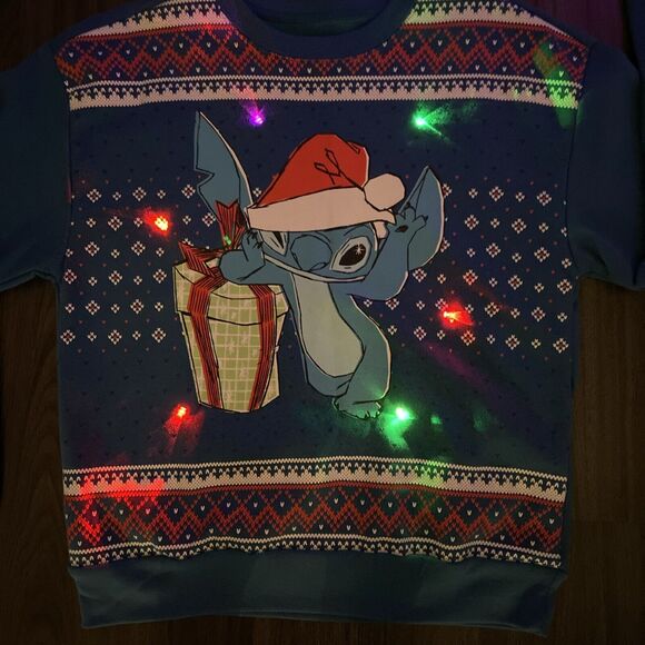 Disney Stitch Merry Stitchmas Ugly Christmas Sweater LIGHT UP Kids  Small (3/5) - Picture 3 of 12